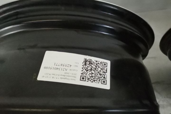 Оригинална джанта 7.5 J R 17 ET 45 Мерцедес-Бенц / Mercedes-Benz E-Cla