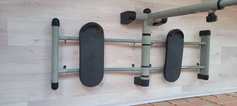 Продам тренажер для ног и др.