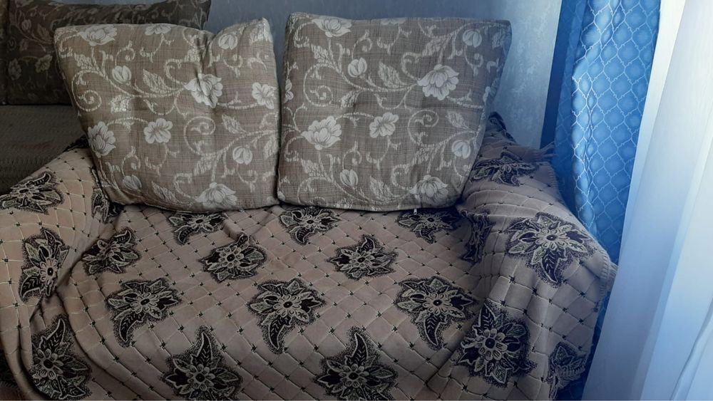 Диван и кресло самовывоз