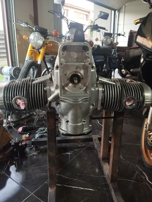 Vând Ural 650 reconditionat cap coada ( nu Dnepr , M72)