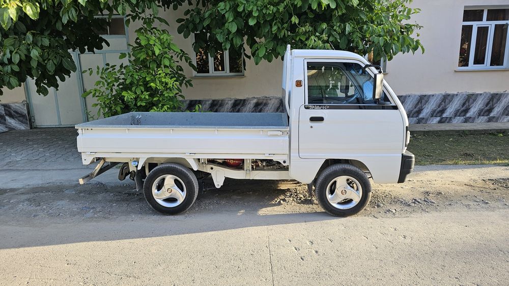 Chevrolet Labo..