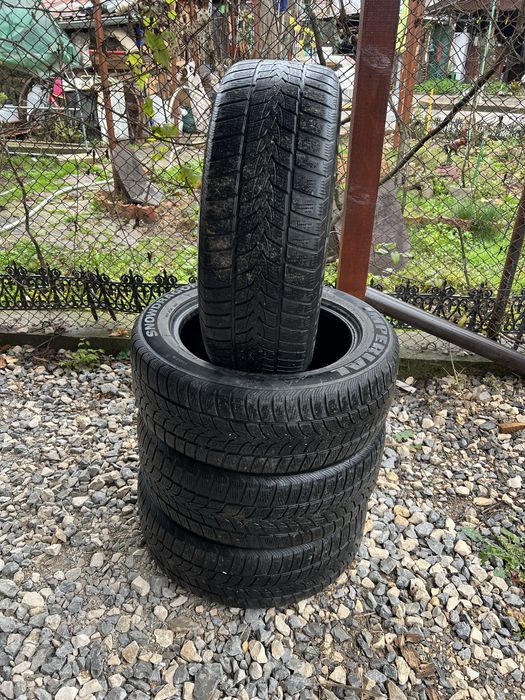 Зимни гуми / 225 / 55 / R17 / DOT 1821