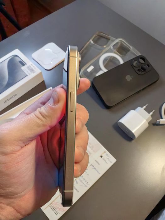 iPhone 15 PRO 256 GB