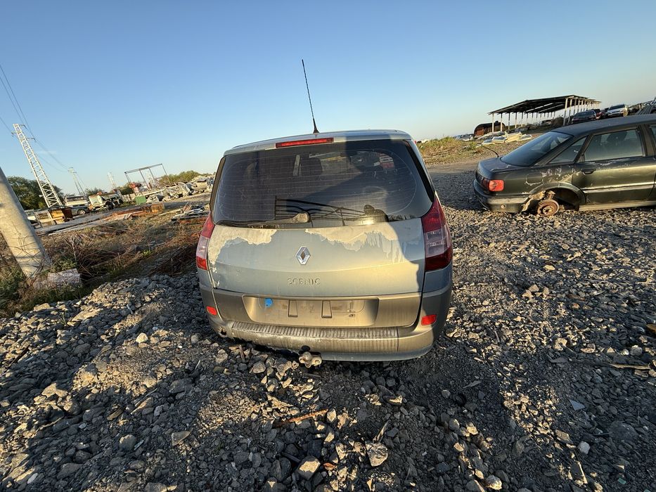 Рено меган Сценик 1.6 бензин на части