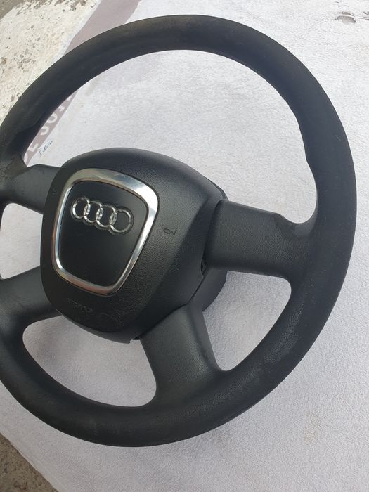 Volan în 4 spițe