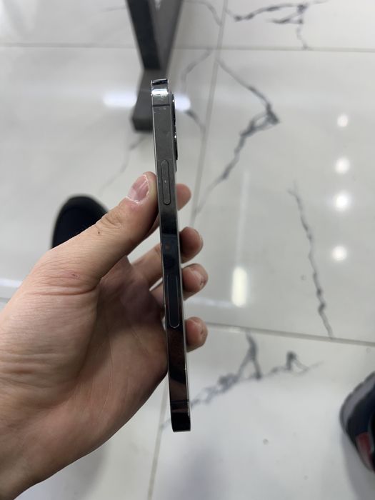 продам айфон 12 про