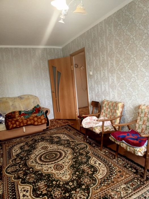 Продам 4 ком кв  на 19 микрорайоне