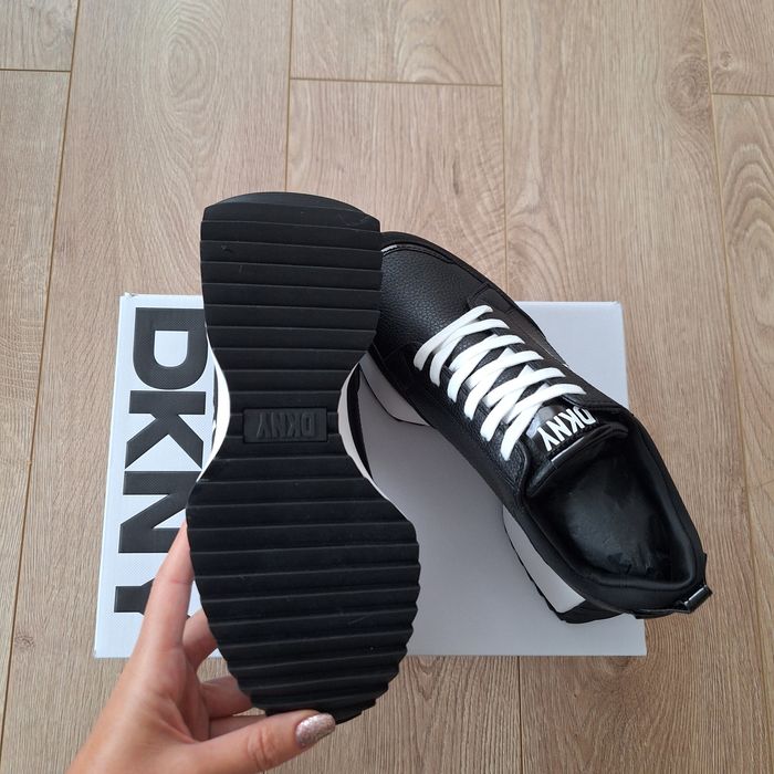 Нови маратонки DKNY - 39, черни