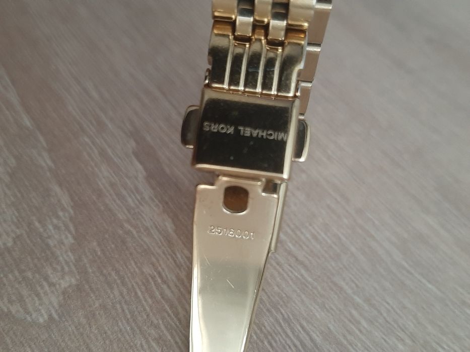 Ceas Damă Michael Kors Lexington - Auriu, Cifre Romane, Elegant