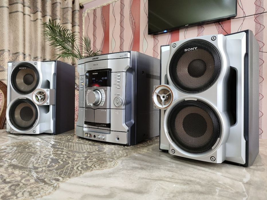 Sony musiqa markazi sotiladi bass kuchli