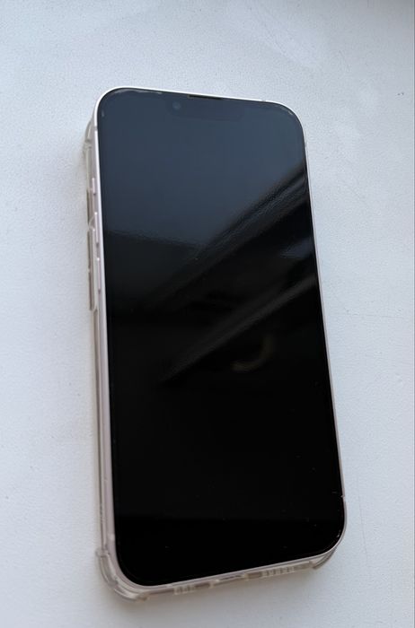 Продам iPhone 13