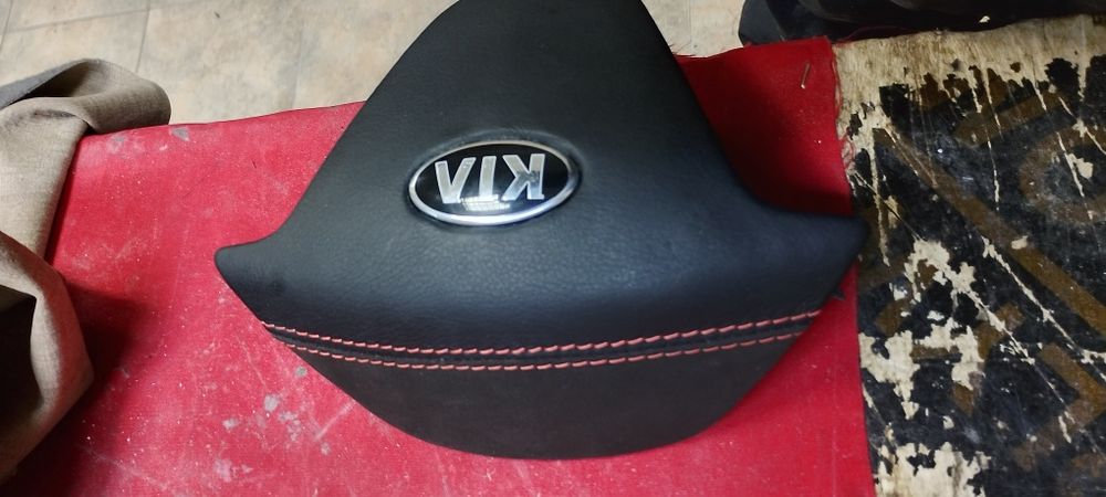 Автотапицер волани