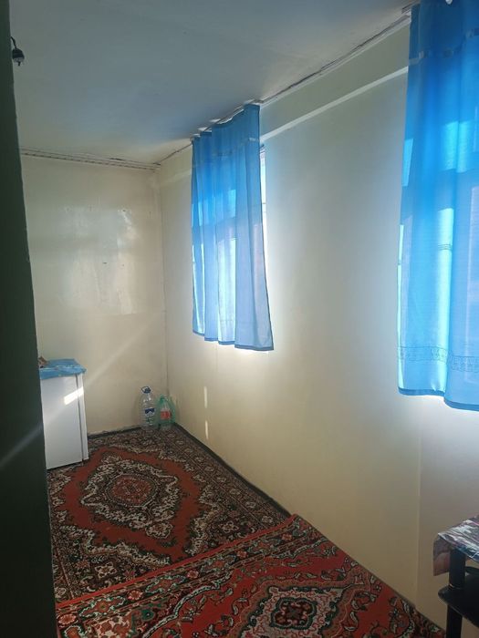 5chi A.Jomiy ko'chasidan 2xonali uy sotiladi