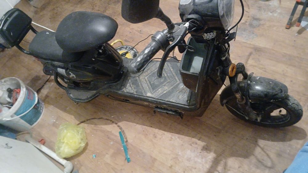 Електро скутер сатам