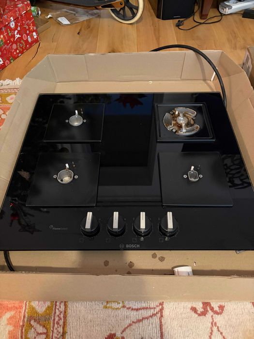 Plita incorporabila Bosch, Gaz, 4 arzatoare,Gratare fonta, 60 cm