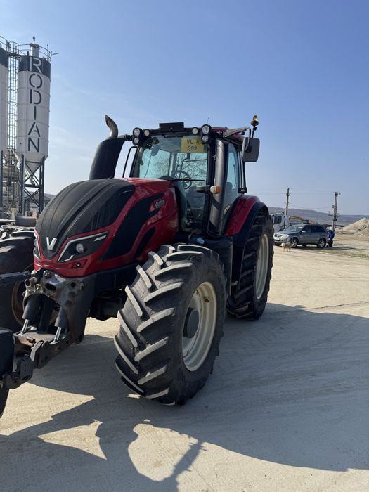 Tractor VALTRA T194