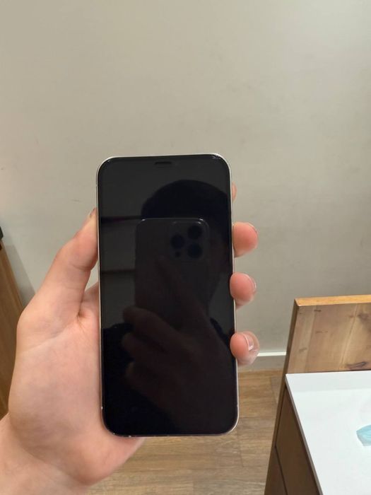Iphone 12 pro sotiladi