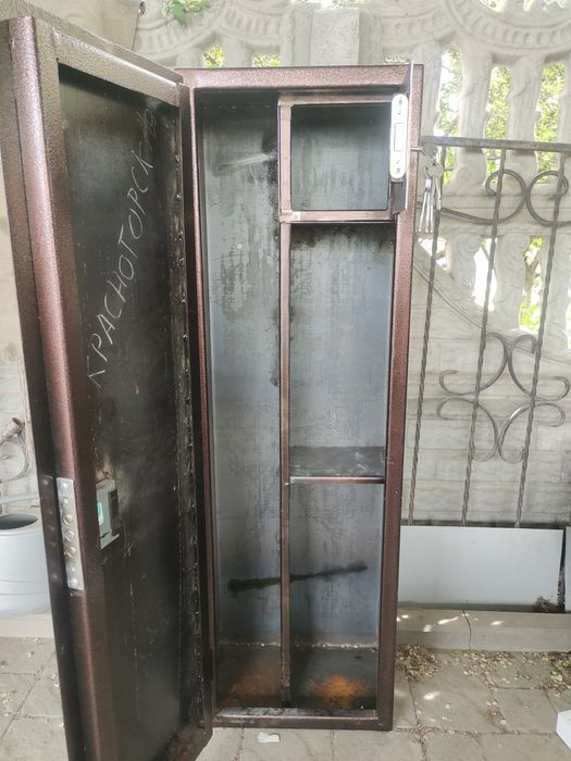 Продам железный ящик