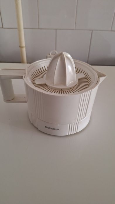 Storcator de fructe...