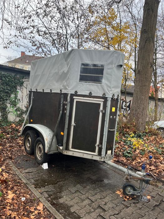 Remorca pt transport cai, animale