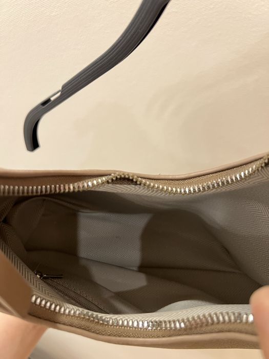 Светло-коричневая сумка