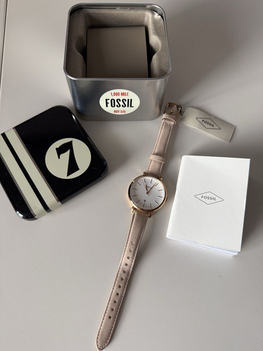 Дамски часовници Fossil