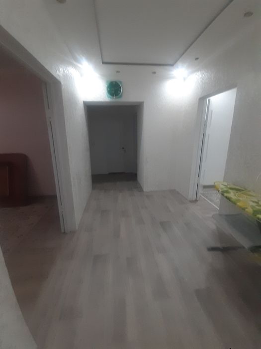 Продается трех комнатная квартира