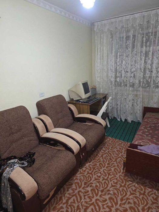 4 хонали квартира сотилади, 3 этаж, 80 кв.м.