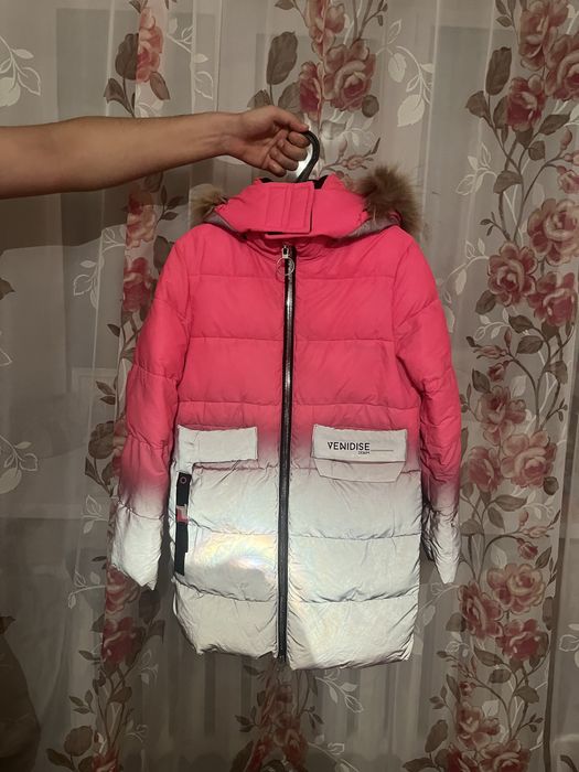 куртка для девочки продаётся