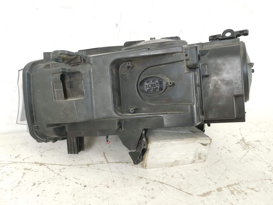 Фар Десен Led Ксенон BMW X5 F15 [ - ] Оригинален В Добро Състояние / F