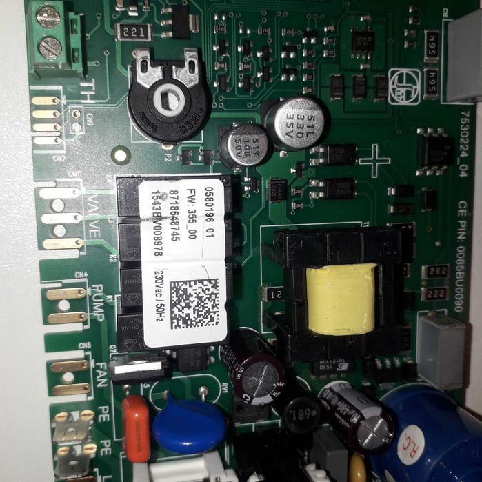 Placa electronica centrala termica Bosch Condens 2000