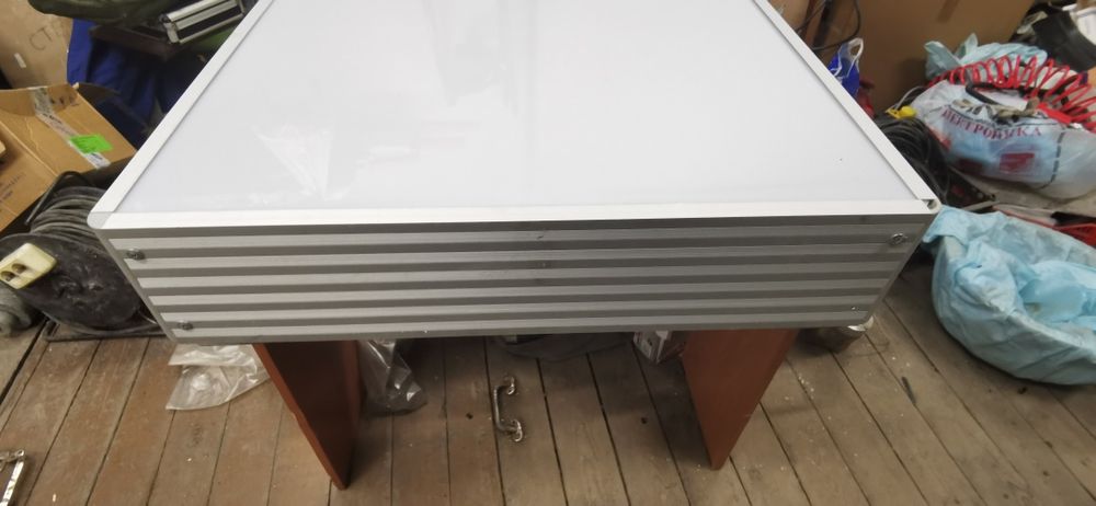 Бокс для рекламы