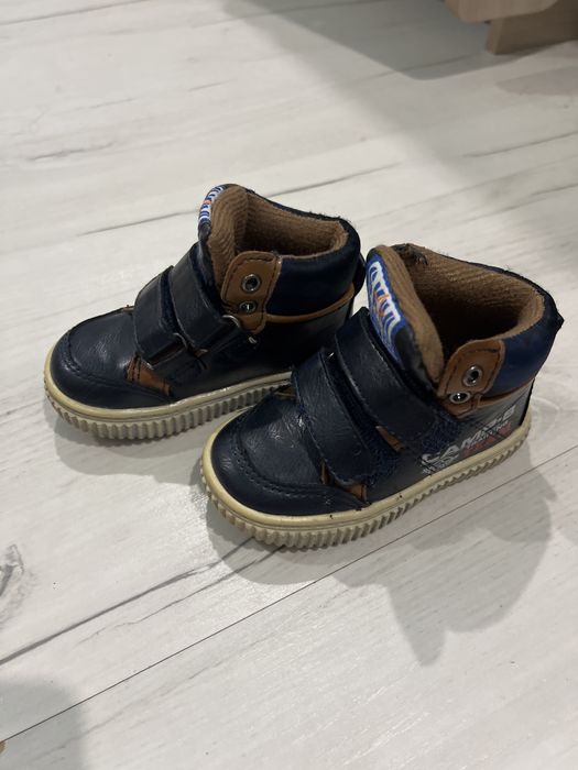 Продам детские полуботинки, демисезон.