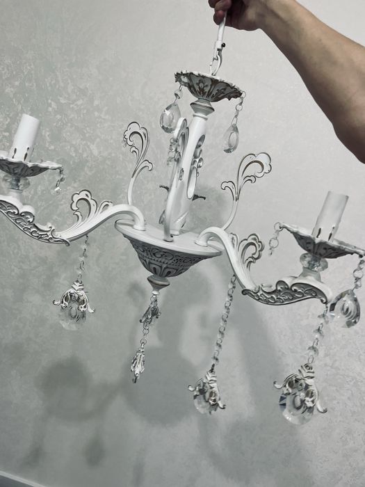 Люстра для освещение