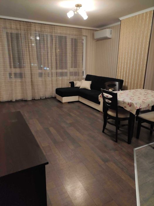 Дава се под наем Двустаен апартамент в Варна, Възраждане 1 - 70 кв.м за 459 € - Снимка #1