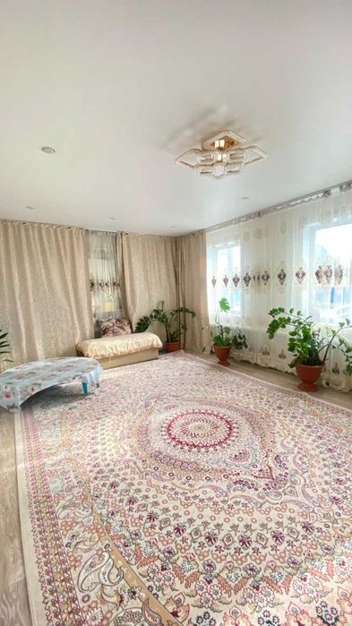 Продам 4 ком. дом, 91 кв. м. 1990 года