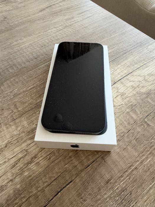 iPhone 13 Midnight