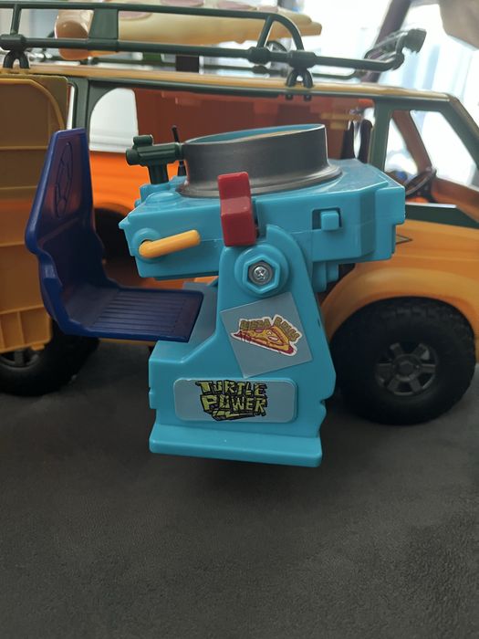 TMNT Mutant Mayhem - Pizza Fire Van