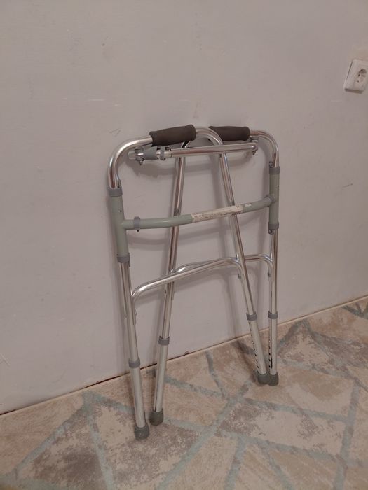 Ходунки для взрослых