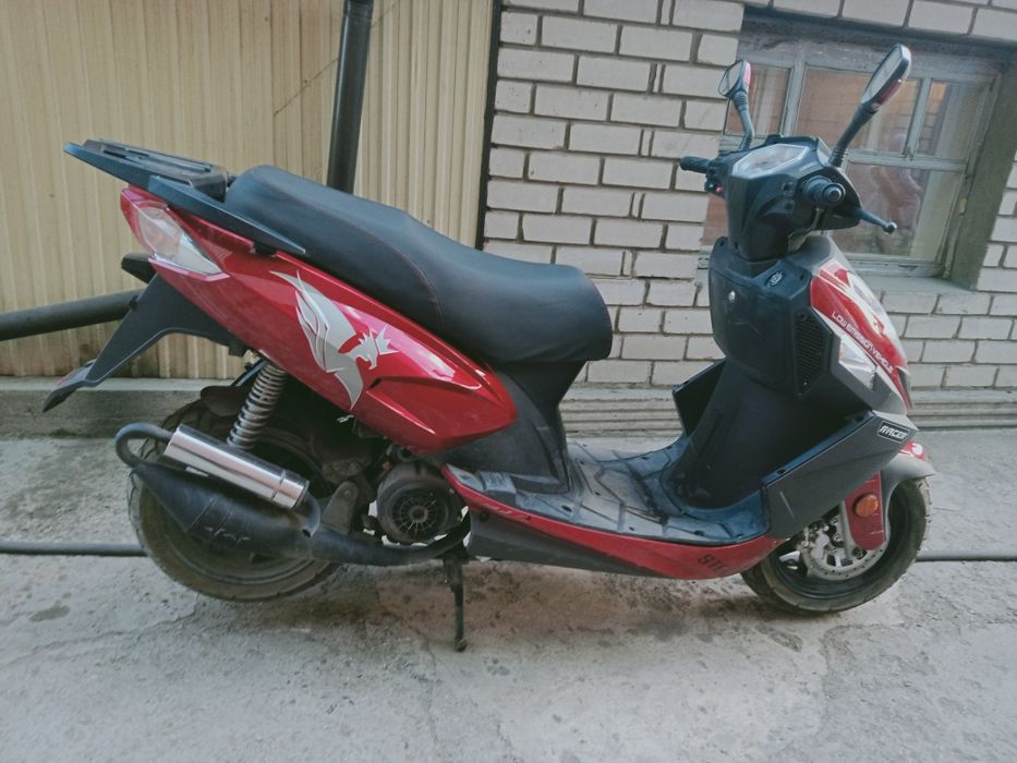 Продам скутер Racer stels