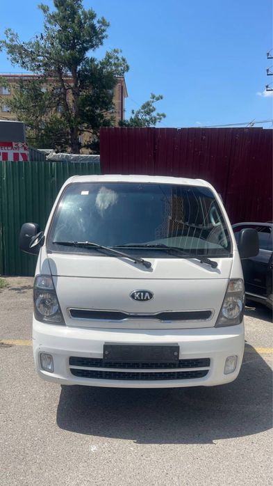 KIA BONGO 2017-yil