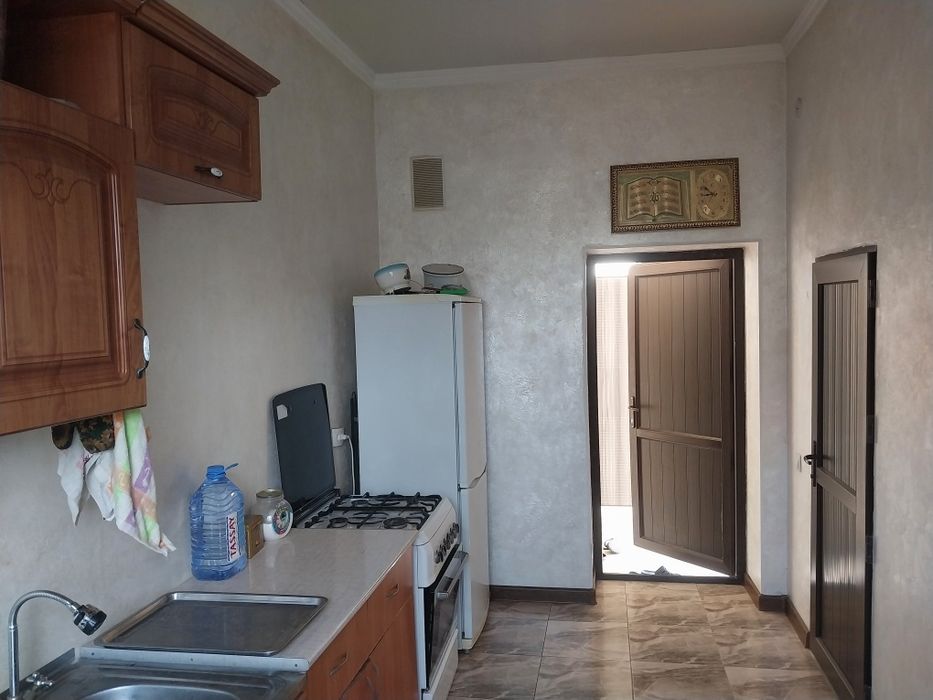 Продаётся дом с времянкой