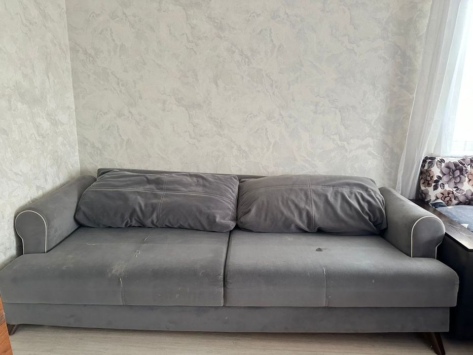 Диван в отличном состоянии.