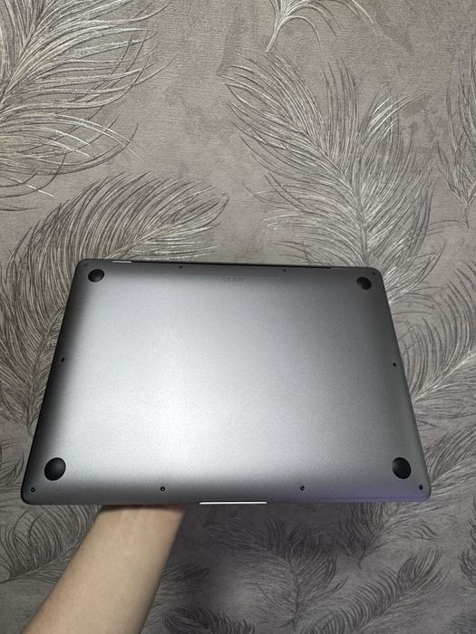 MacBook продается M1