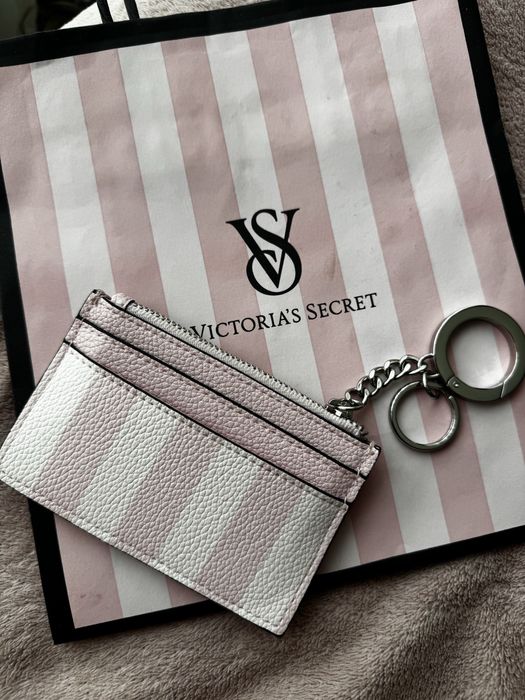 Картодържател Victoria’s Secret