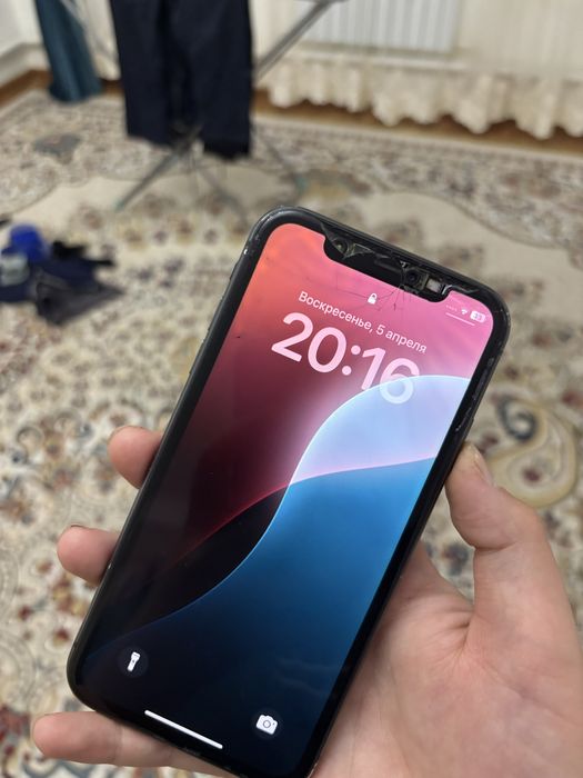 Айфон 11 64 гб.