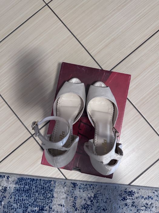 Pantofi piele 37