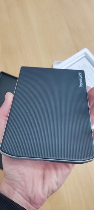 Електронен четец PocketBook Verse PB629 и калъф