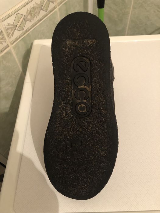 Зимние сароги бренда Ecco