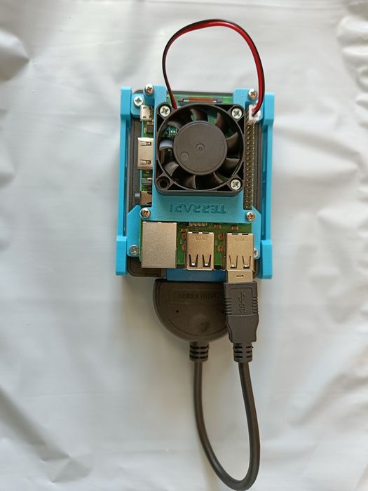 Raspberry pi 3B+  Server / NAS
